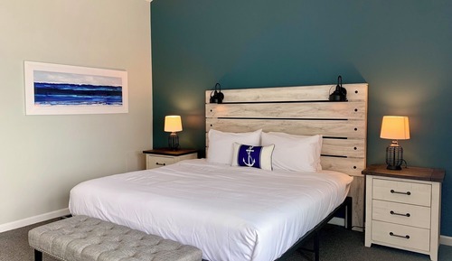 Standardzimmer, 1 King-Bett, Balkon (Dory Building)