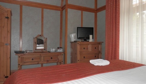 Standard-Doppelzimmer, mit Bad (Disabled Access)
