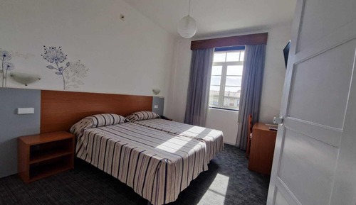 Zweibettzimmer