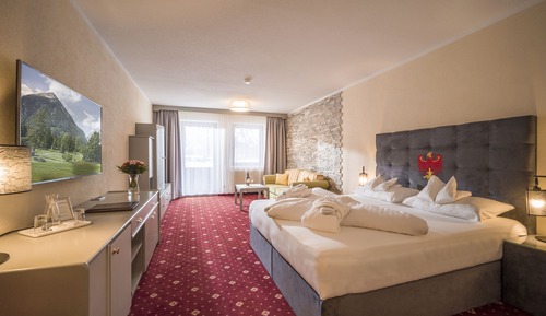 Junior-Suite, Balkon, Bergblick