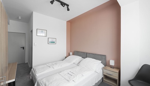 Standard-Doppel- oder -Zweibettzimmer