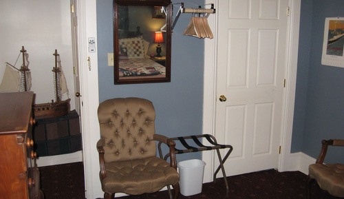 King Room Private Bath with tub/shower