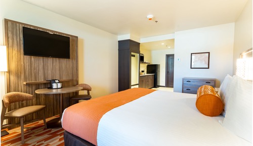 Standardzimmer, 1 King-Bett, Kochnische (South)