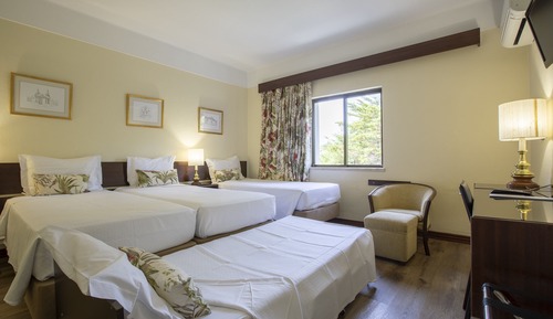 Familienzimmer (with extra bed)