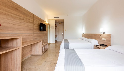 Dreibettzimmer, Terrasse