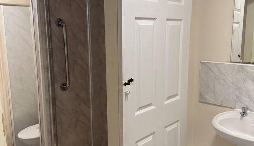 Classic-Einzelzimmer, mit Bad (Basement level)