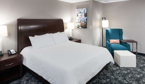 Zimmer, 1 King-Bett und Schlafsofa