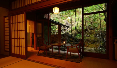 Traditional-Zimmer (Hatsune, with Outside Bathtub)