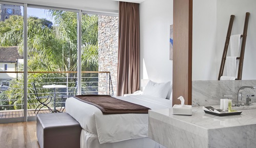 Standard-Doppel- oder -Zweibettzimmer