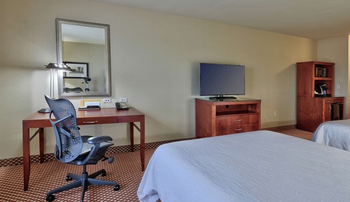 Zimmer, 2 Queen-Betten (Drinks & Snacks)