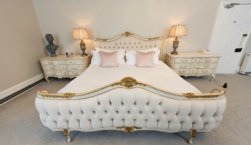 Suite (Gainsborough Suite)