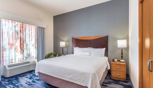 Zimmer, 1 King-Bett (Hearing Accessible)