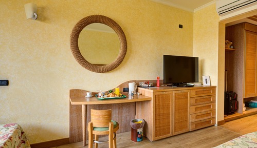 Superior-Doppel- oder -Zweibettzimmer