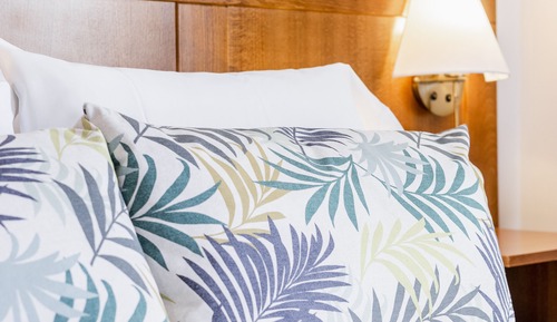 Doppel- oder Zweibettzimmer, Flussblick