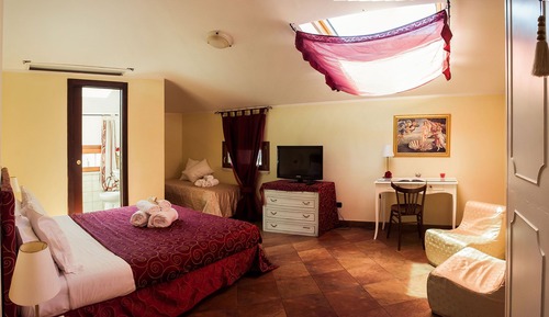 Deluxe-Dreibettzimmer