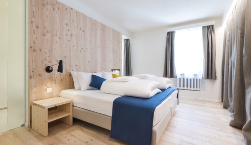 Standard-Doppelzimmer, 1 Schlafzimmer, Bergblick, Bergseite