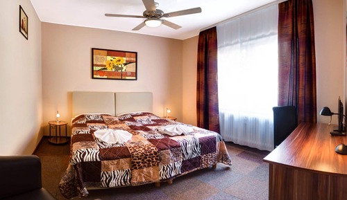 Dreibettzimmer