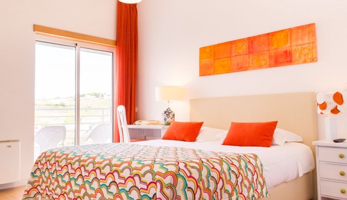 Standard-Doppel- oder -Zweibettzimmer