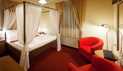 Deluxe-Doppelzimmer (with Whirlpool)