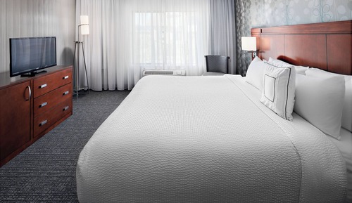 Zimmer, 1 King-Bett (Mobility/Hearing Accessible, Tub)