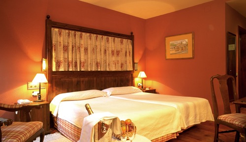 Standard-Zweibettzimmer (3 Adults)