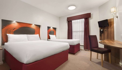 Zimmer, Mehrere Betten, Nichtraucher