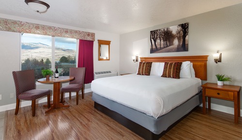 Zimmer, Kochnische (One King)