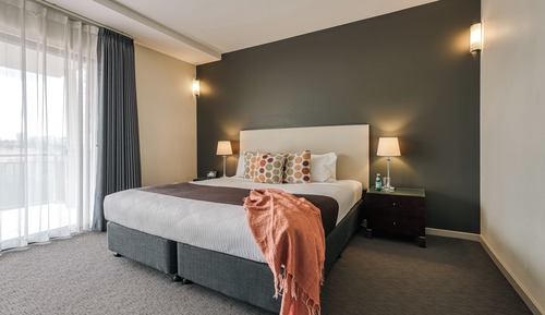 Superior One Bedroom Apartment