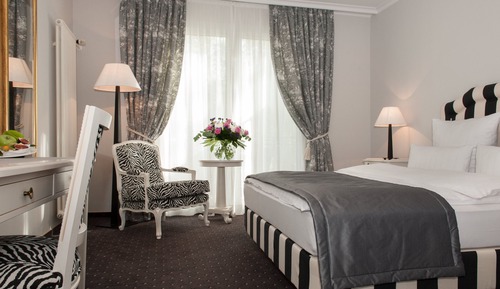 Classic-Doppelzimmer, Hügelblick