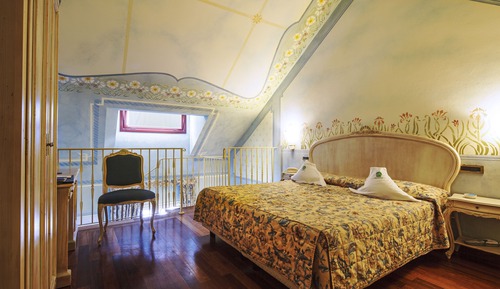Junior-Zimmer, 1 Queen-Bett und Schlafsofa