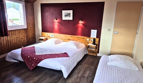 Dreibettzimmer