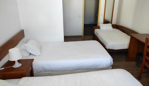 Dreibettzimmer