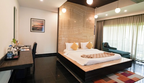 Grand-Studiosuite, Whirlpool