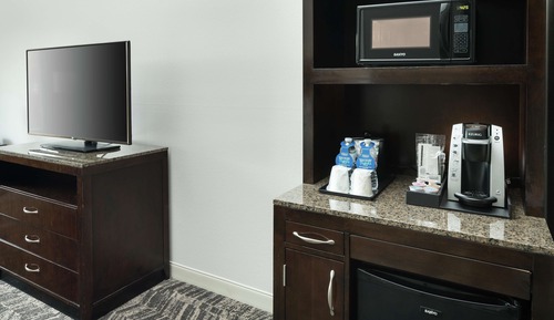 Zimmer, 1 King-Bett (Drinks & Snacks)