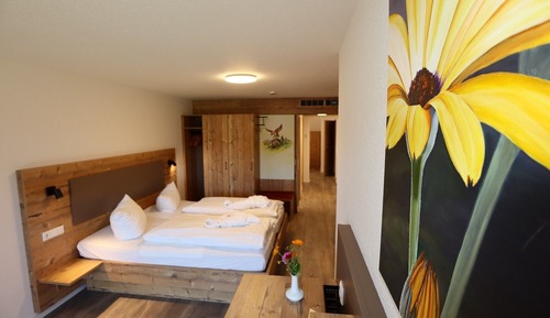 Deluxe-Vierbettzimmer, 2 Schlafzimmer, Bergblick