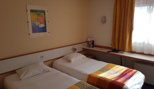 Standard-Zweibettzimmer
