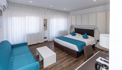 Familienzimmer, 1 King-Bett und Schlafsofa, Nichtraucher