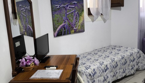 Standard-Dreibettzimmer, 1 Schlafzimmer, mit Bad