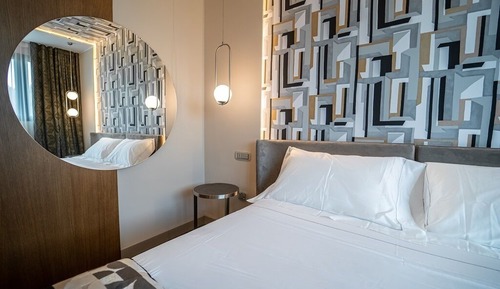 Superior-Doppel- oder -Zweibettzimmer