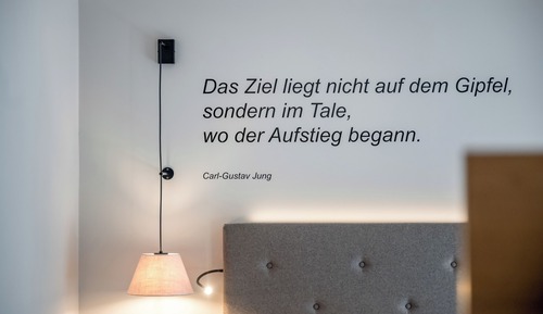 Superior-Studiosuite, Terrasse, Bergblick