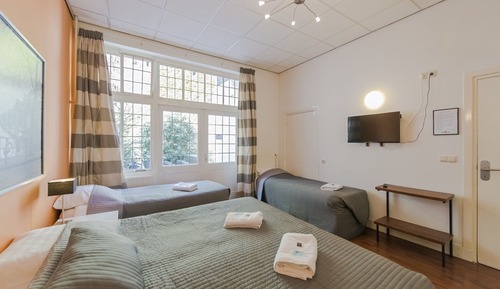 Standard-Doppelzimmer, Gemeinschaftsbad