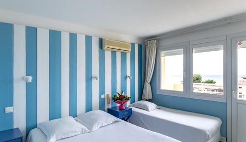 Dreibettzimmer, Meerblick