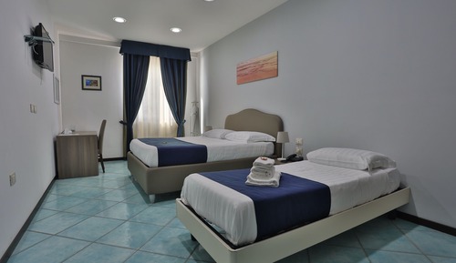 Standard-Dreibettzimmer