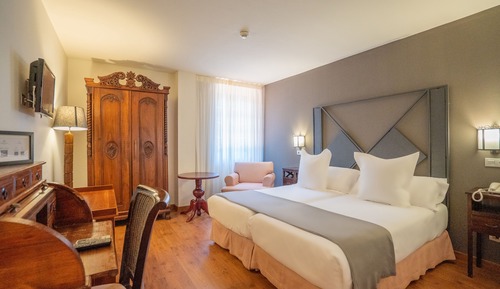 Doppelzimmer (2 Adults)