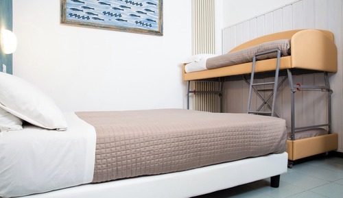 Standard-Vierbettzimmer, 1 Schlafzimmer