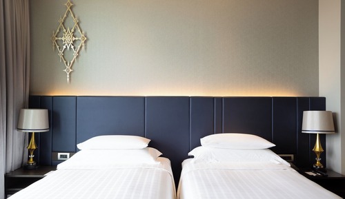 Grand Deluxe Twin River View