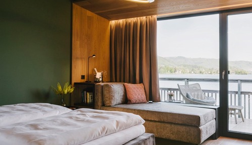 Signature-Doppelzimmer, 1 King-Bett, Balkon, Seeblick
