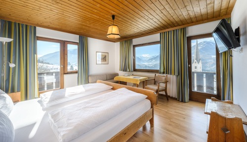 Doppelzimmer, Balkon, Bergblick