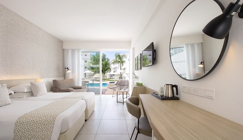 Standard-Doppel- oder -Zweibettzimmer, Poolzugang