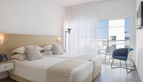 Familien-Suite, 2 Schlafzimmer, Poolblick
